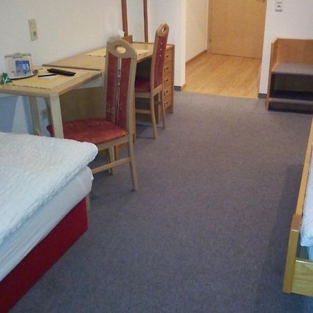Hotel Zum Goldenen Hirschen 거스텔링안더얍스 외부 사진