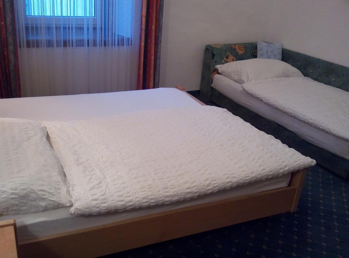 Hotel Zum Goldenen Hirschen 거스텔링안더얍스 외부 사진
