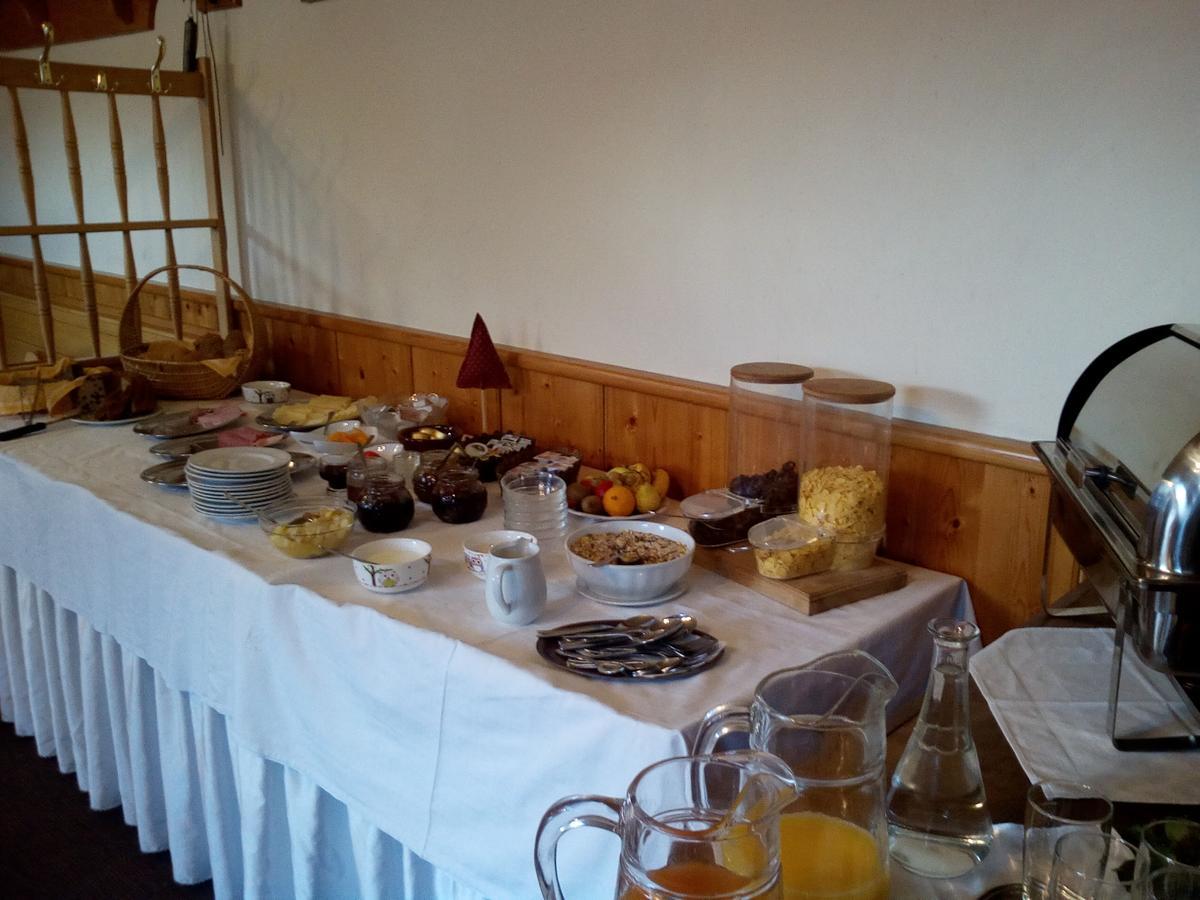 Hotel Zum Goldenen Hirschen 거스텔링안더얍스 외부 사진